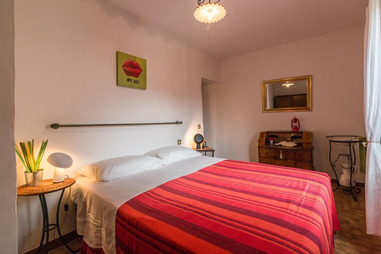 Art Rebus Tower In Tuscany Apartment Radda in Chianti Luaran gambar