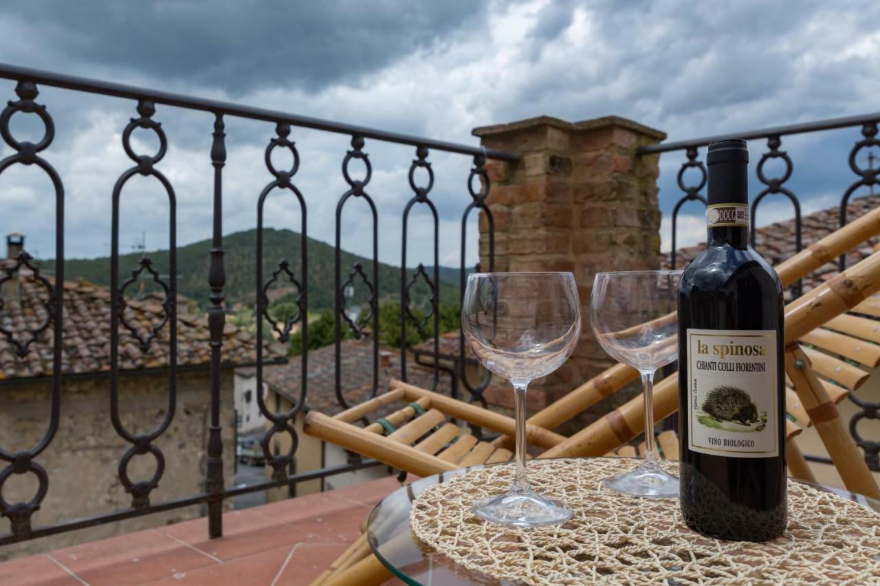 Art Rebus Tower In Tuscany Apartment Radda in Chianti Luaran gambar